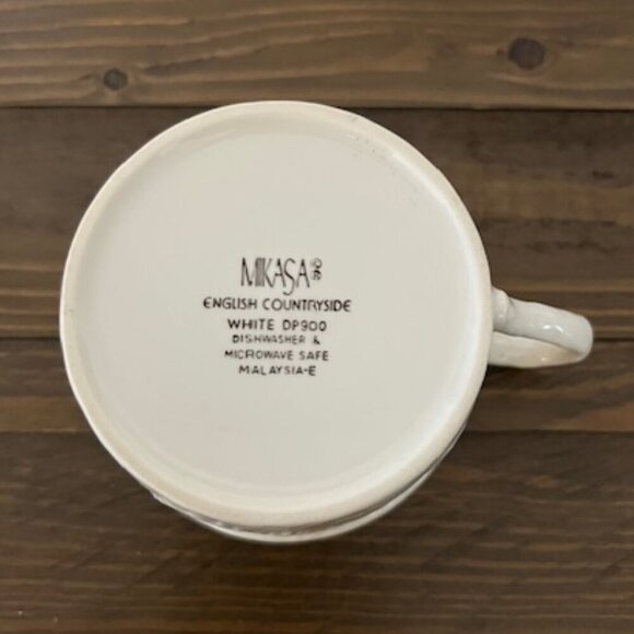 Mikasa English Countryside White DP900 Teacup and Saucer 1 Set - Picture 6 of 8